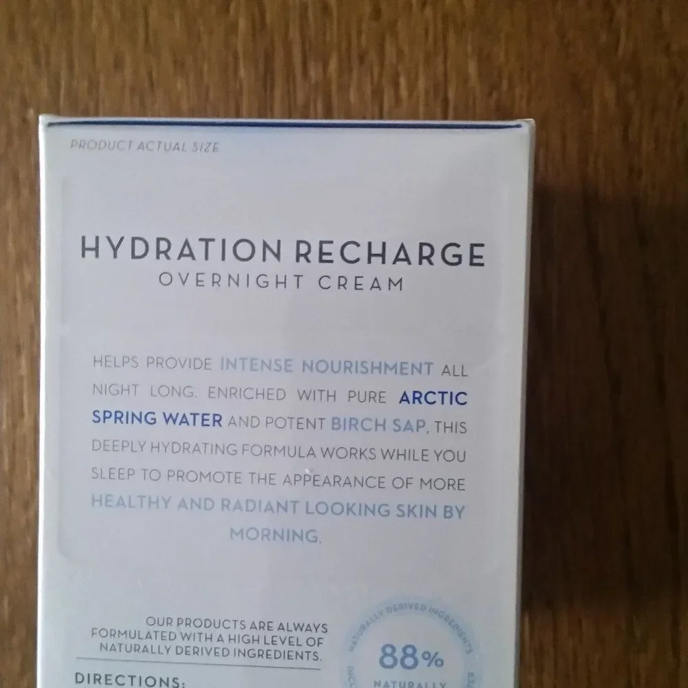 LUMENE Hydration Recharge NIB